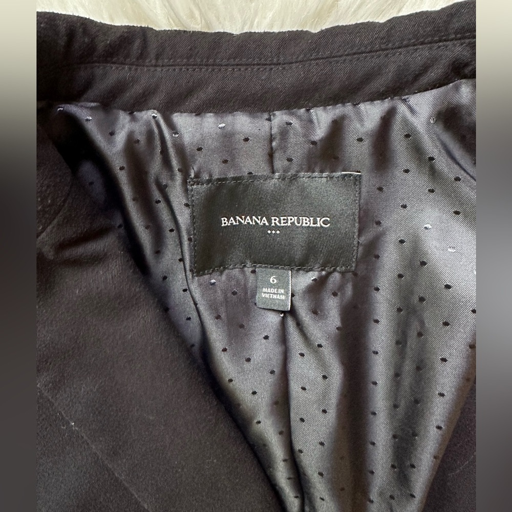 Banana Republic black long & lean blazer - Picture 3 of 9